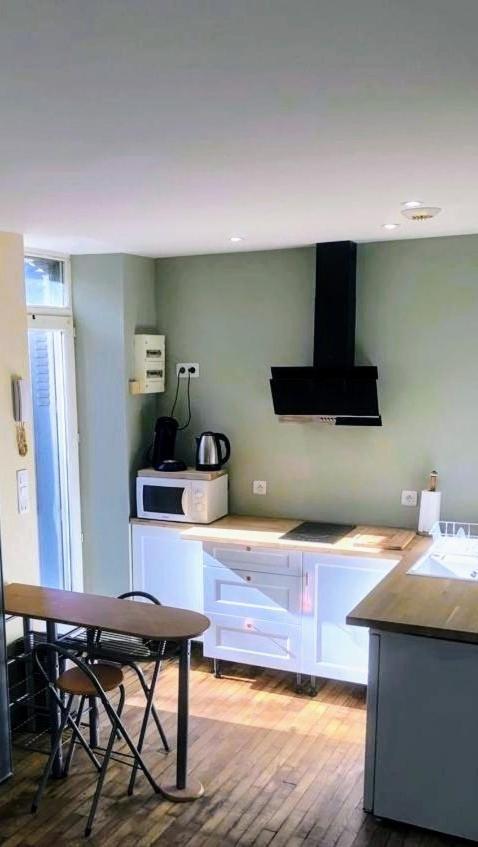 Logement A Brive Avec Terrasse Et Climatisation - Pres De La Gare Et Du Centre-Ville - Wifi Et Stationnement Gratuit Buitenkant foto